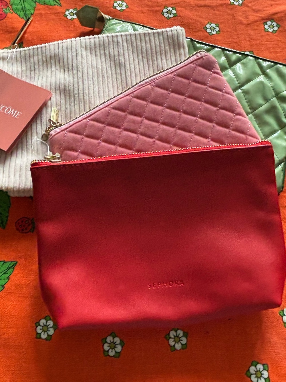❤️🔥4 Pieces❤️🔥1 NWOT Sephora, 1 NWT Lancome, 1 1950s Vintage, 1 Plush Pink